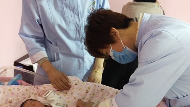 加盟育婴师品牌前，先看清行业这三大坑
